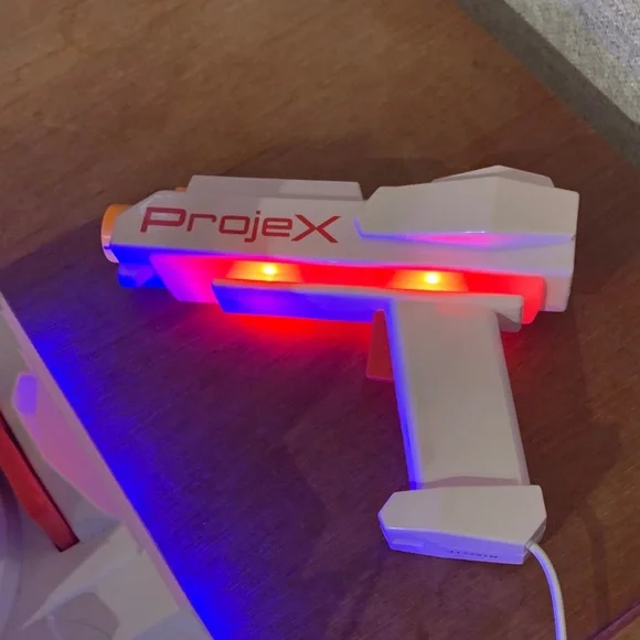 Projex Projecting Interactive Gaming Console - Picture 3 of 6